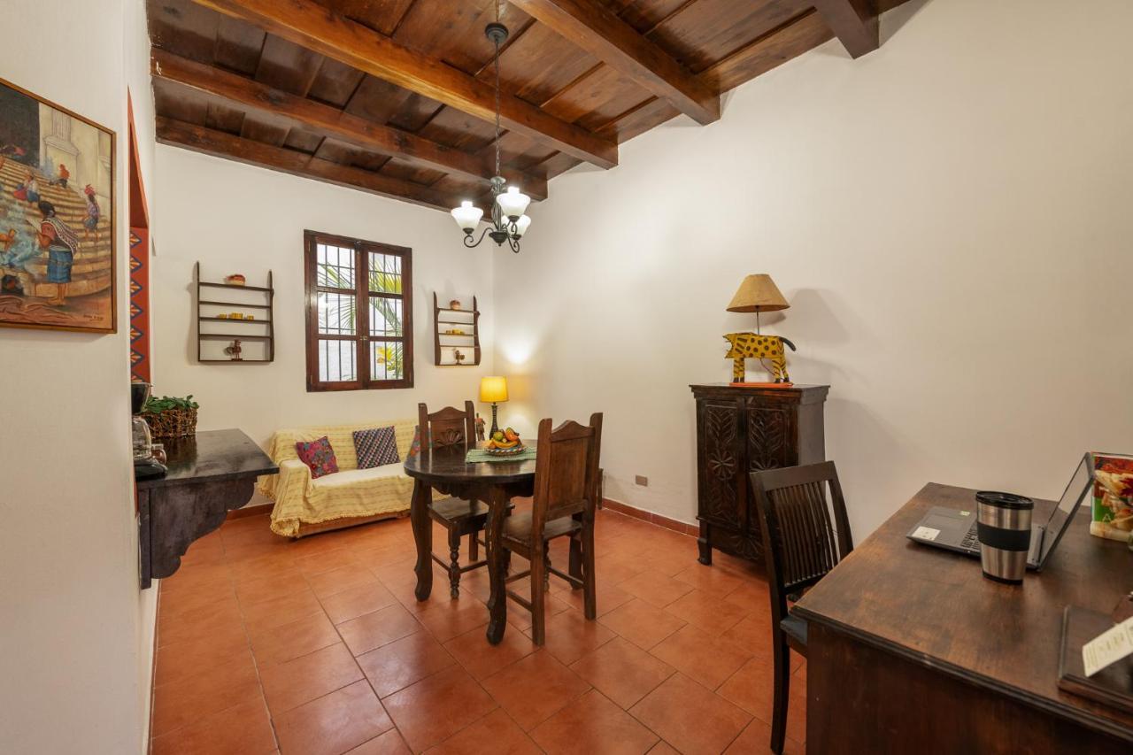 Casita Tumbergia Apartment Antigua Ngoại thất bức ảnh